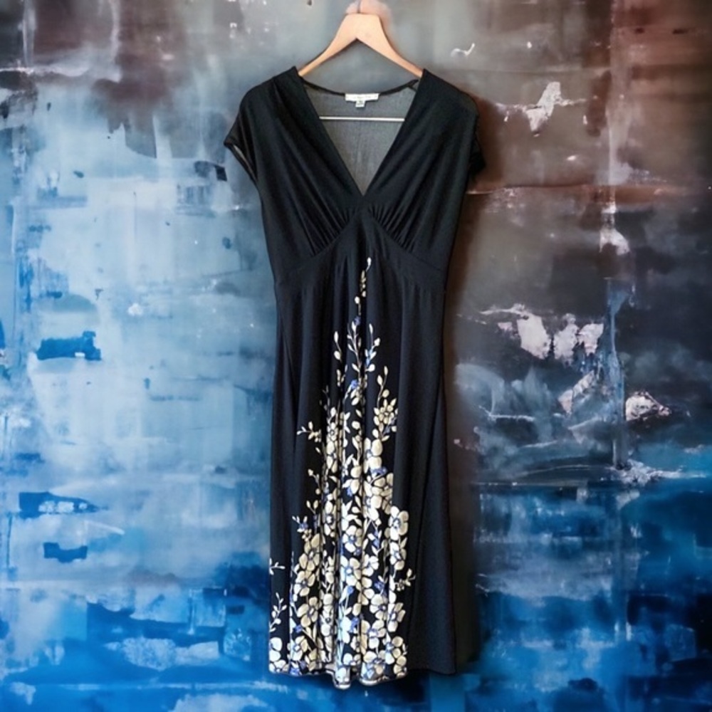 G.H. Bass Black Floral V Neck Maxi Dress Empire Waist Size 10